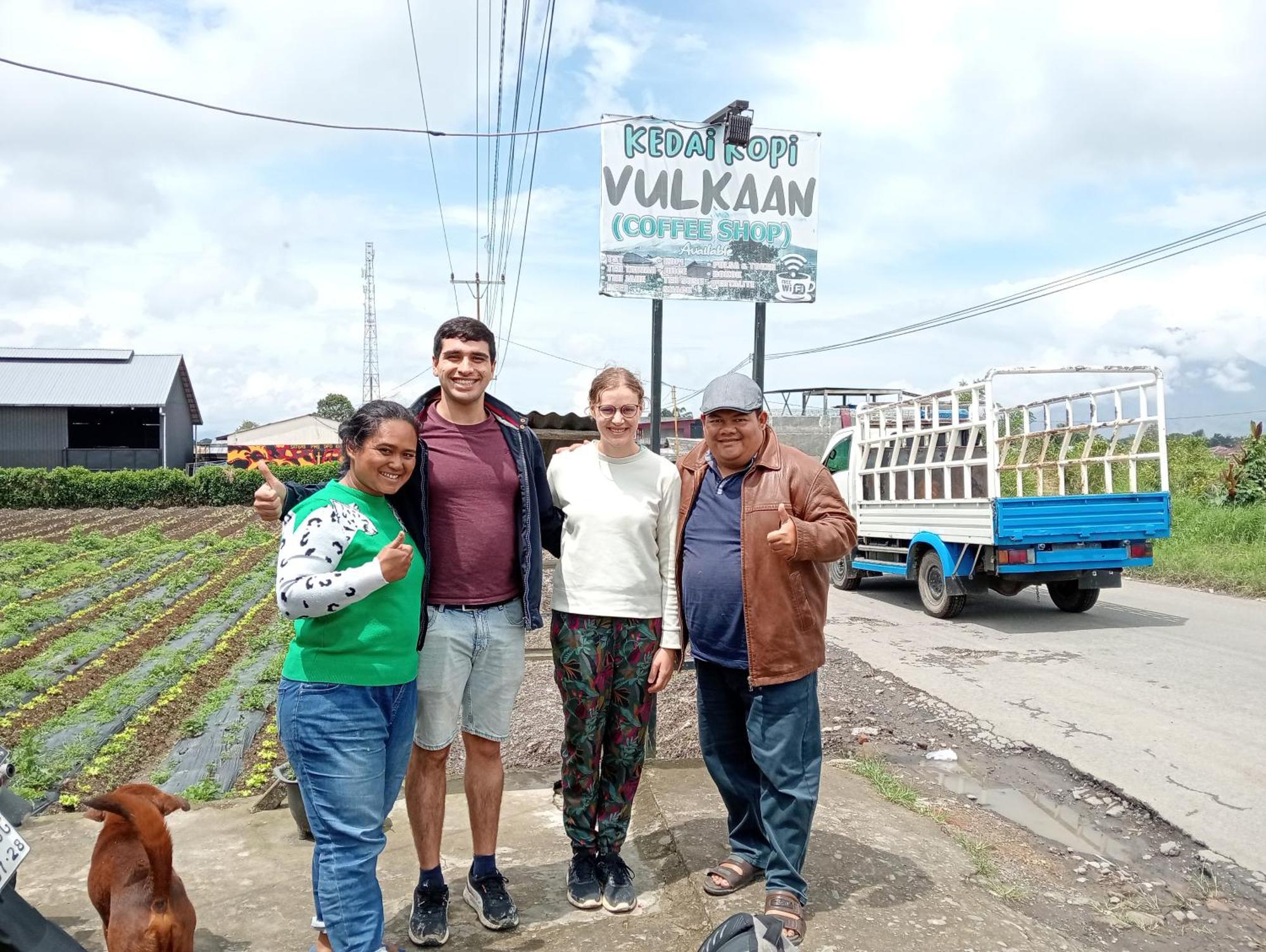 Vulkaan Homestay Berastagi Exteriér fotografie